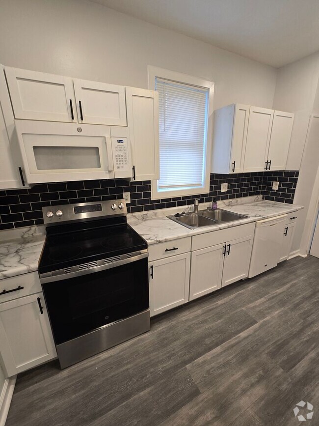 Building Photo - 3 BEDROOM SINGLE FAMILY Rental