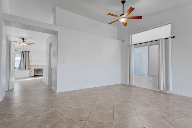 Photo - 2205 Riderwood Ave