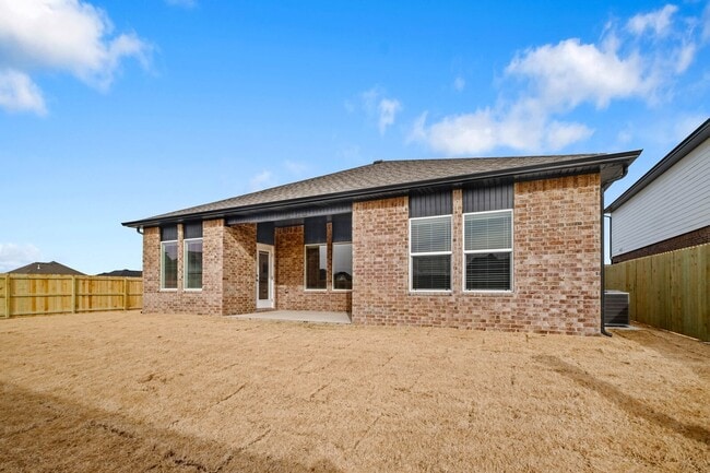 Photo - 151 S Maroon Ave Unit 151 Maroon