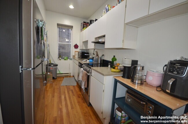 Building Photo - 5 Cleveland Pl Unit 8 Rental