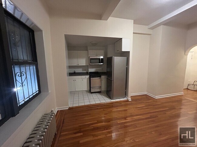 Photo - AMSTERDAM AVENUE Unit 1H