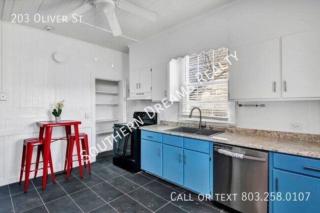 Photo - 203 Oliver St