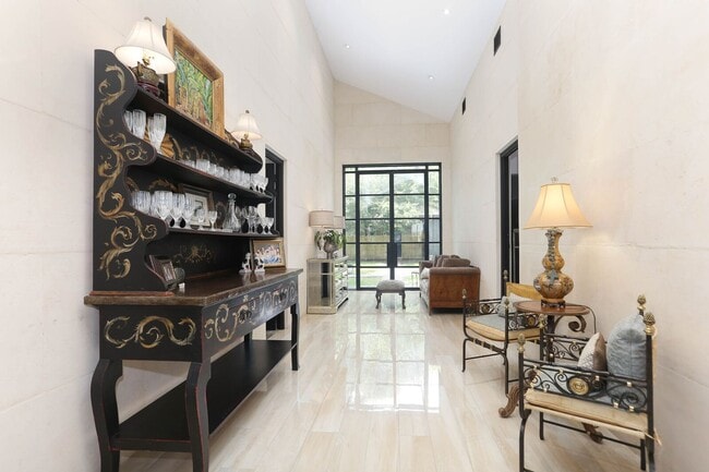 Photo - LUXURY 4-BEDROOM HOME IN ALAMO HEIGHTS