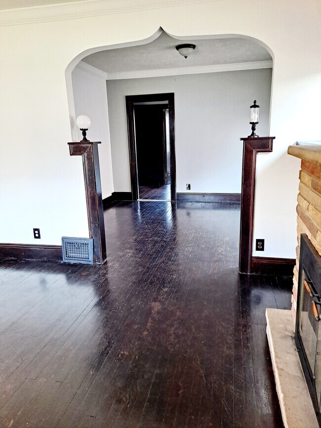 Photo - 10813 Wadsworth Ave