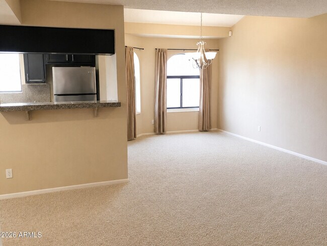 Photo - 850 S River Dr