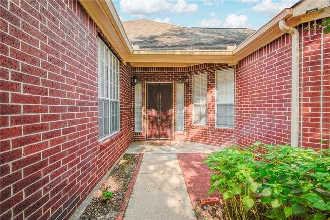 Photo - 1823 Fantasy Woods Dr