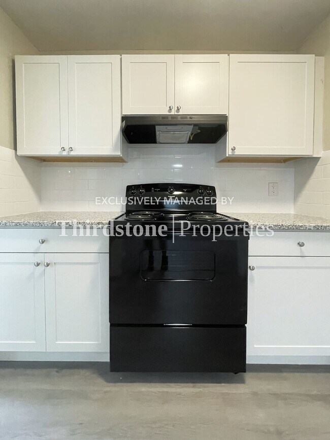 Photo - 1932 Jones St