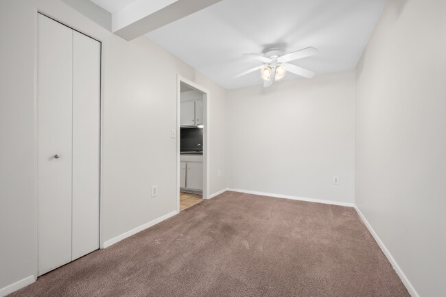 Photo - 44 Olcott Dr