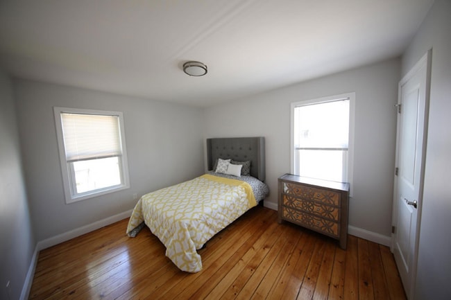 10 Trenton St Unit 2