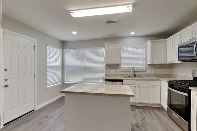 Photo - 21011 Carmel Valley Dr