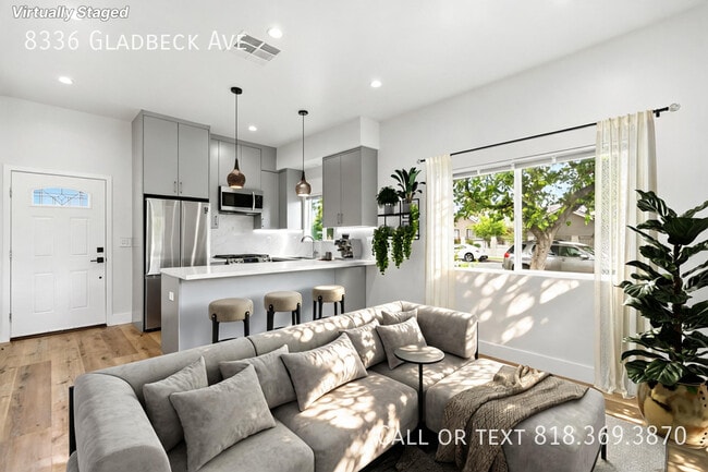 Photo - 8336 Gladbeck Ave