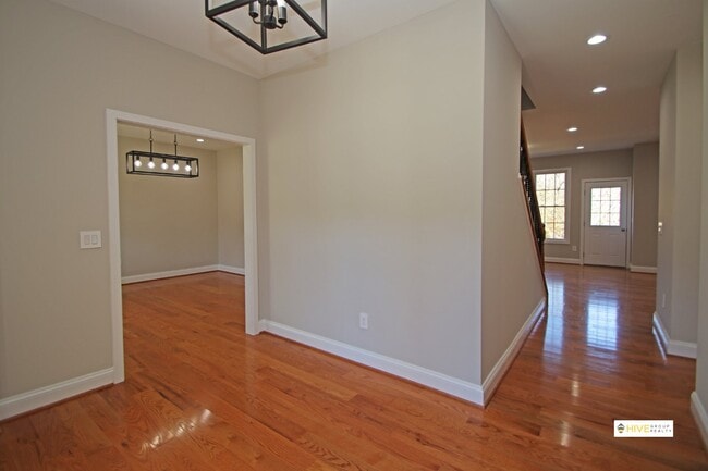 Photo - Upscale rental in Harrisonburg!