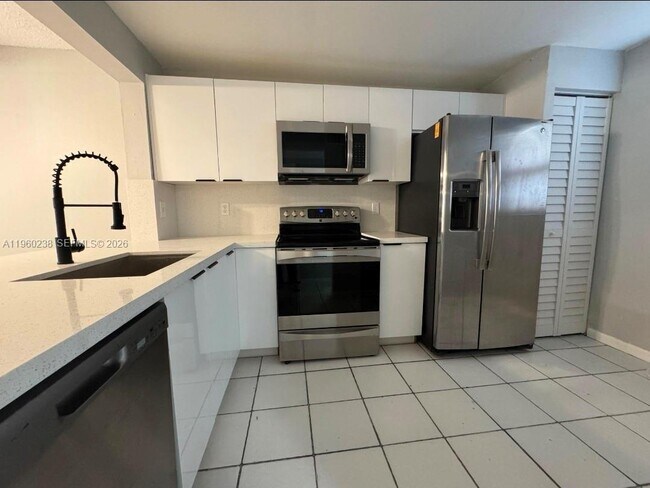 Photo - 20810 NE 8th Ct Unit 101-18