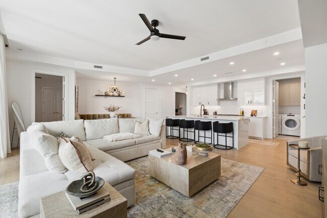2425 Peachtree Rd NE Unit 607