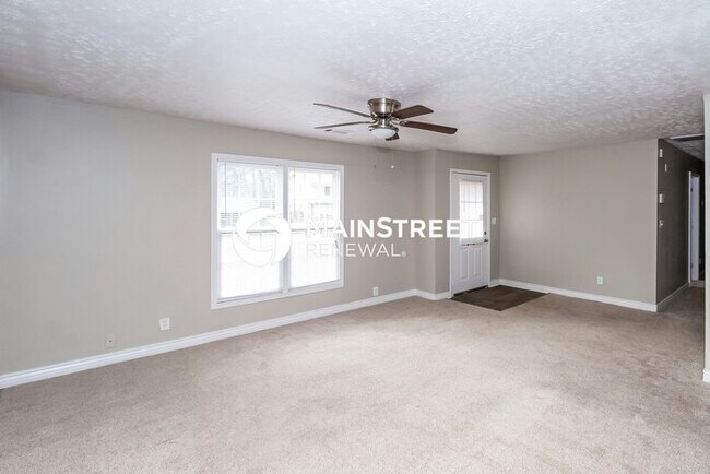 Photo - 3 Bedroom Pet-Friendly Home in College Par...