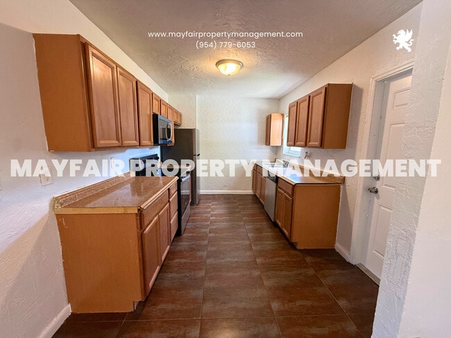 Photo - 1642 NW 13th Ct