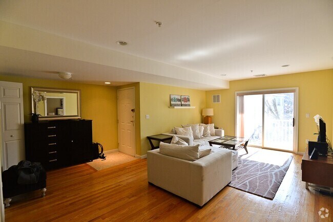 Building Photo - 20 Cameron St Unit 303 Rental