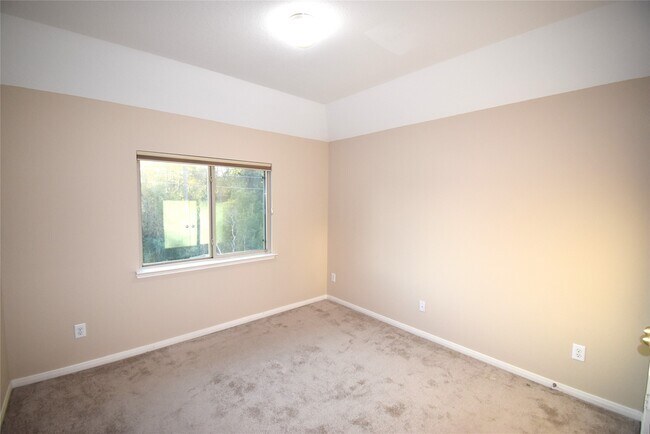 Photo - 51 S Greenprint Cir