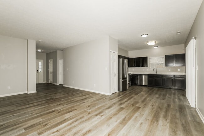 Photo - 2232 Schoolmarm Dr