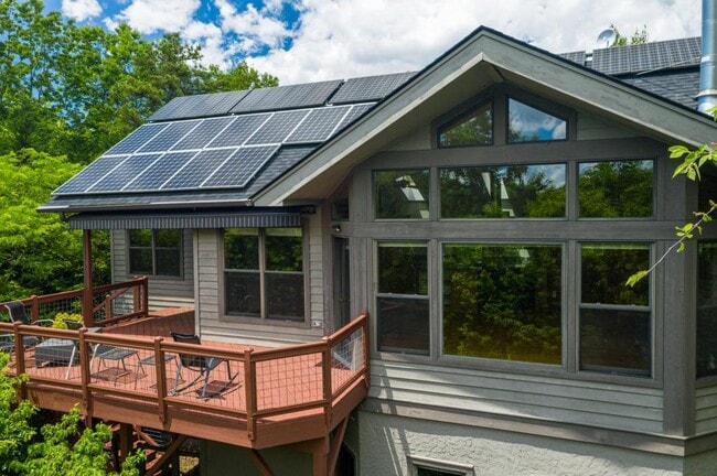 Photo - 348 Winding Ridge