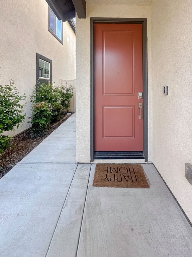 Photo - Beautiful Newer Construction,Townhome, 3 Bedroom / 2 Bathroom Home FOR RENT