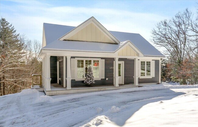 Photo - 639 E Broadway Unit A