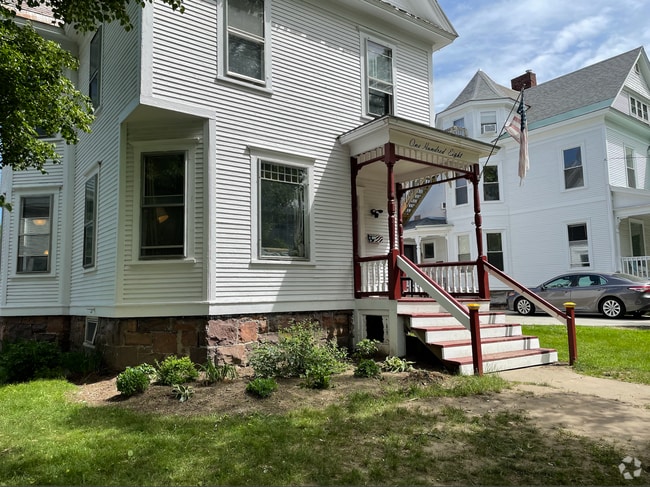 Building Photo - 108 Buell St Rental