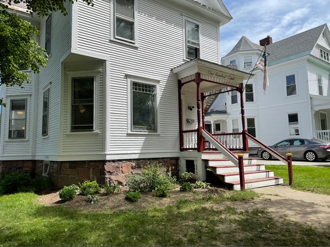 Photo - 108 Buell St House