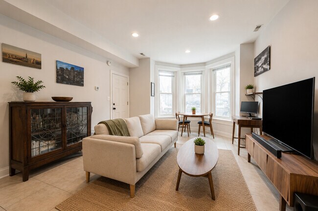 Photo - 1234 W Huron St Unit 1
