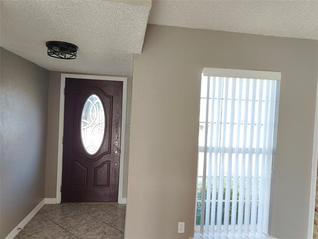 Photo - 2700 Winding Creek Dr