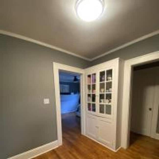 Photo - 321 E 5th St Unit Apt 3