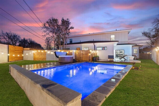 4800 Vinson Dr