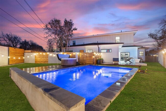 Photo - 4800 Vinson Dr