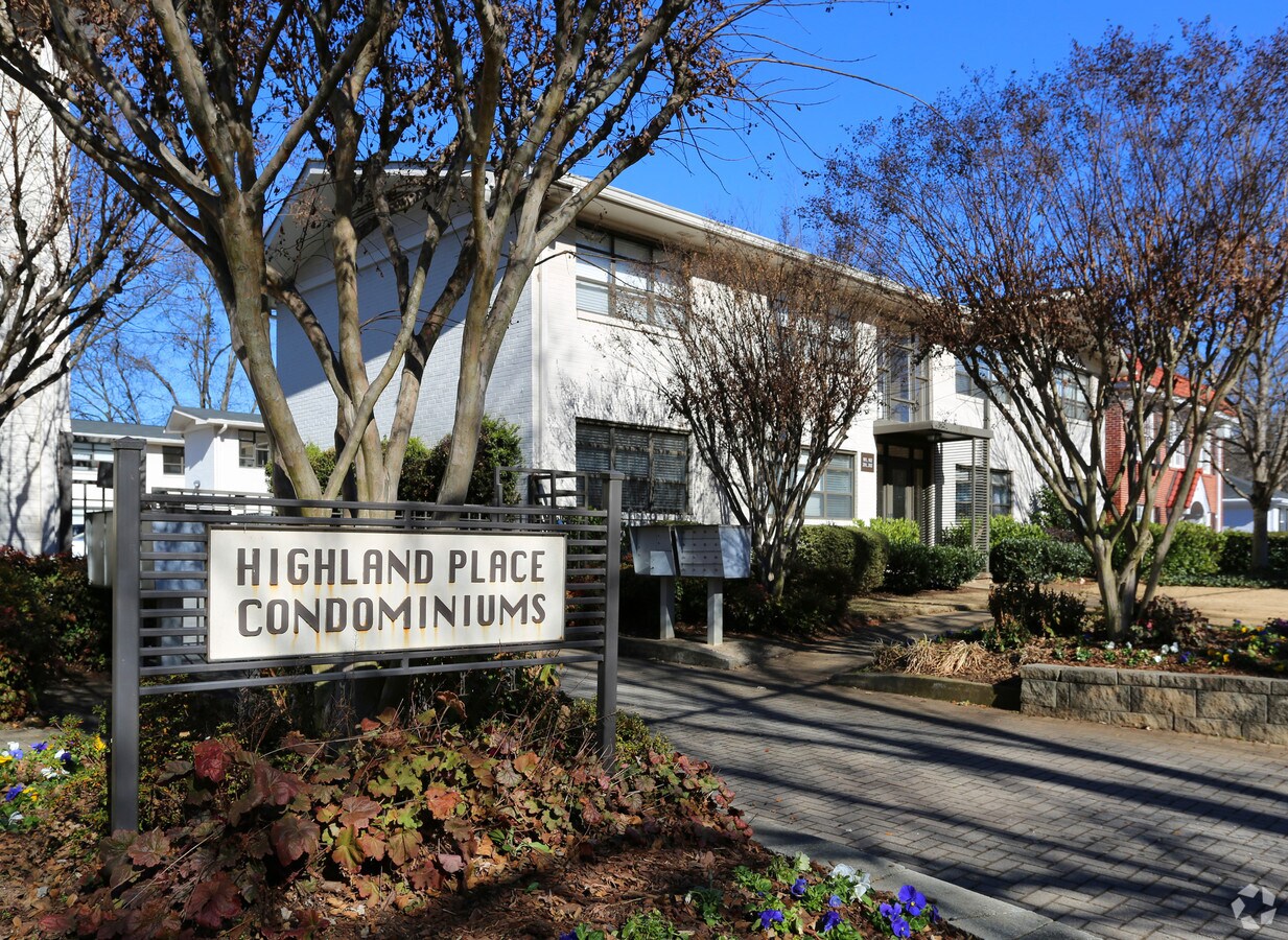 Photo - Highland Place Condominiums