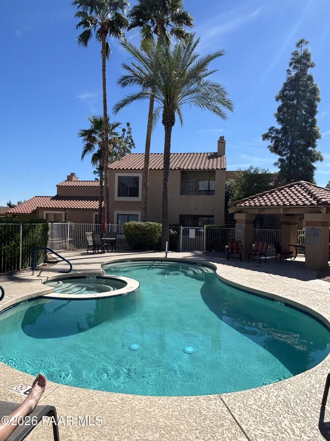 Photo - 8787 E Mountain View Rd Unidad 1082