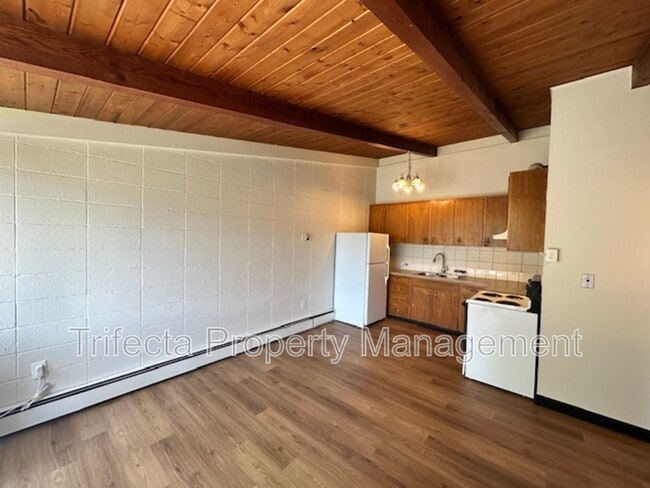 Photo - 610 Parker St
