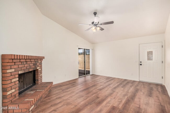 Photo - 1028 W Butler Ct