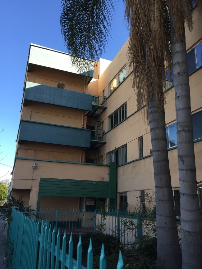 The Jardinette Apartments