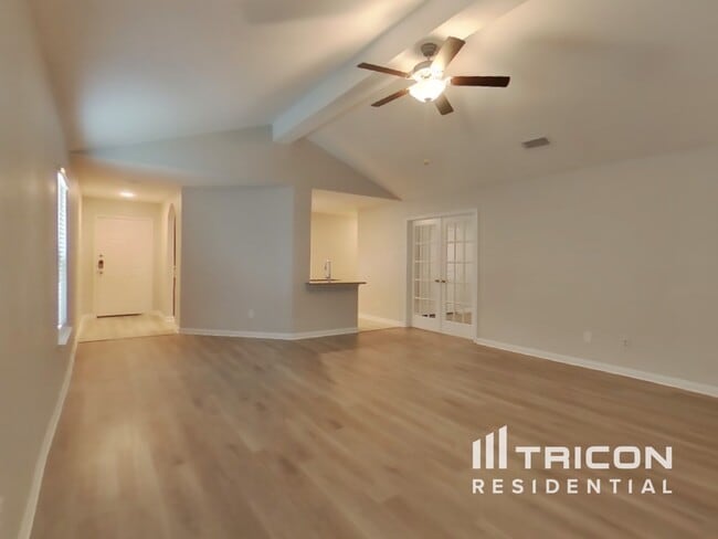 Photo - 23020 Shakespeare Dr