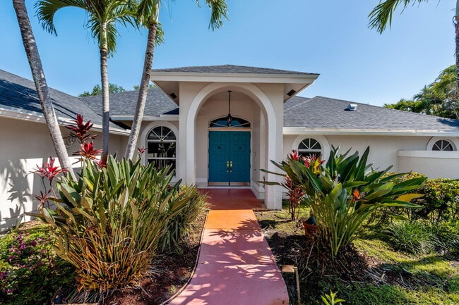 15495 Rolling Meadows Cir