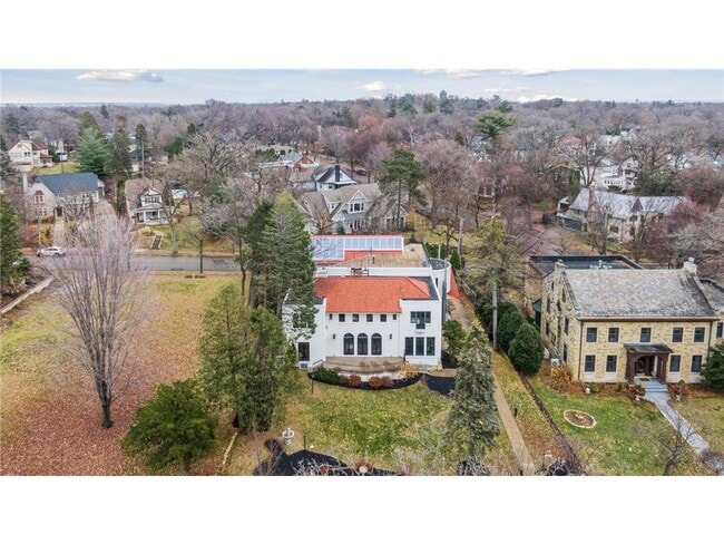 Photo - 4637 E Lake Harriet Pkwy