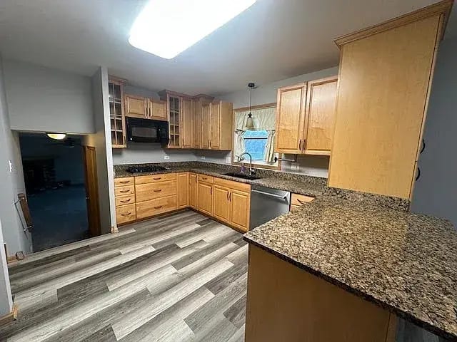 590 Alice Pl