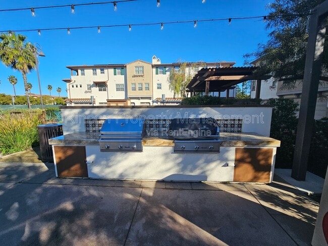 Photo - 209 Westpark Ct Unit 403