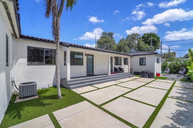 Photo - 621 SW 33rd Ave Unit 621