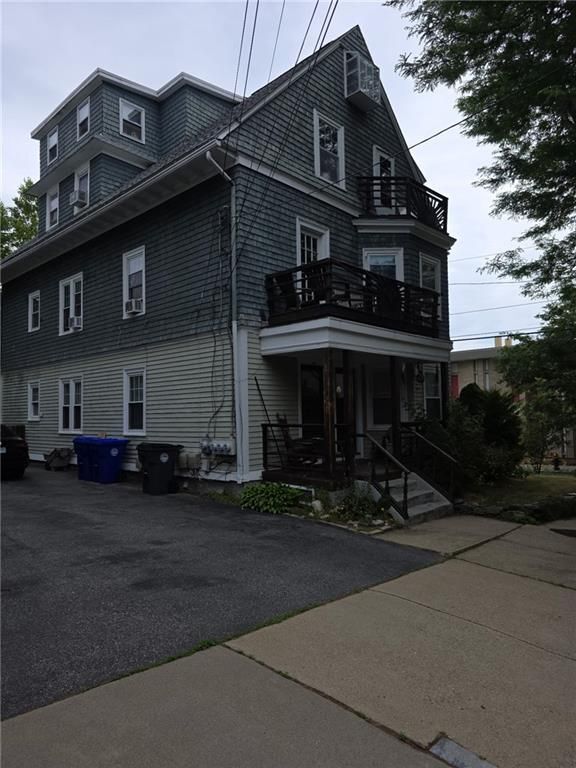 Photo - 140 Larch St