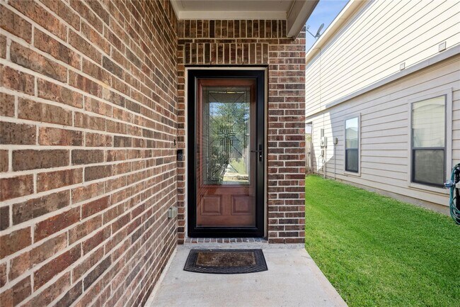 Photo - 6719 Sharpstone Creek Ln