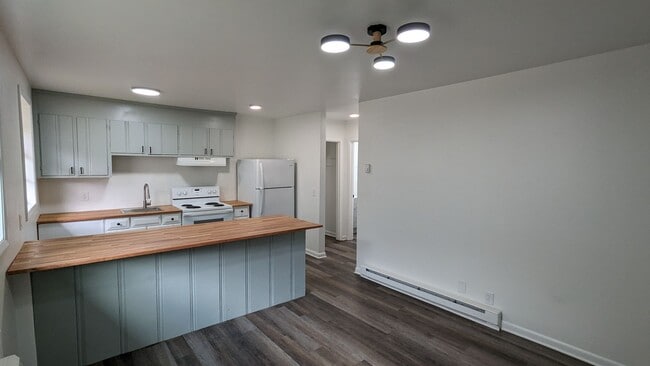 Building Photo - The Nine on Forty Rental