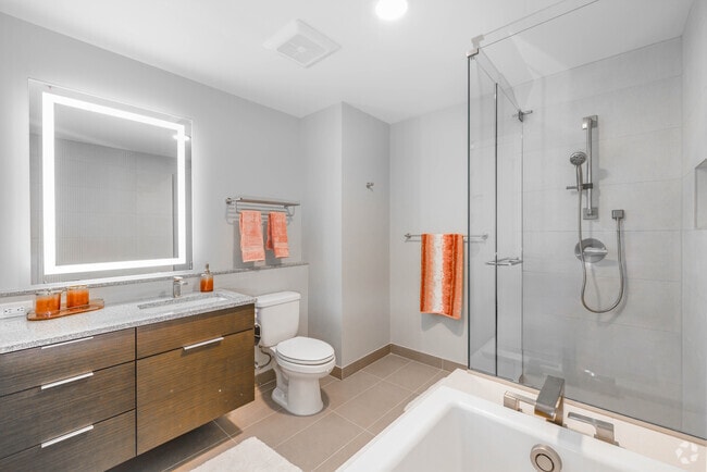 1BR, 1.5BA - 952SF - Bathroom