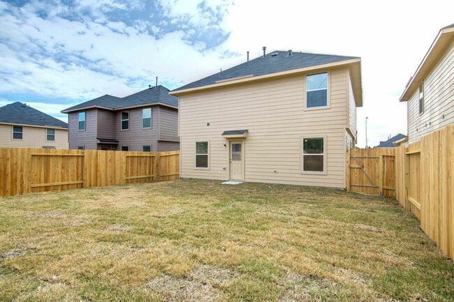 Photo - 2323 Kolby Way