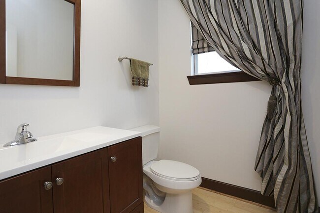 Photo - 3507 Mosley Ct Unidad C